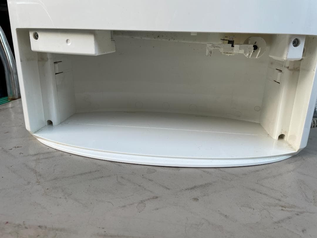 ★動作〇★ 除湿機 パナソニック F-YZF100 2010年製 デシカント方式