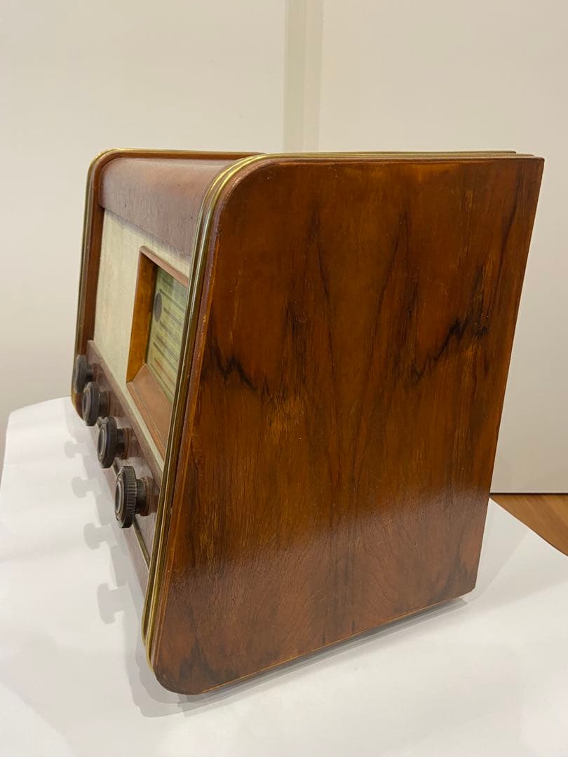 アンティーク真空管ラジオ