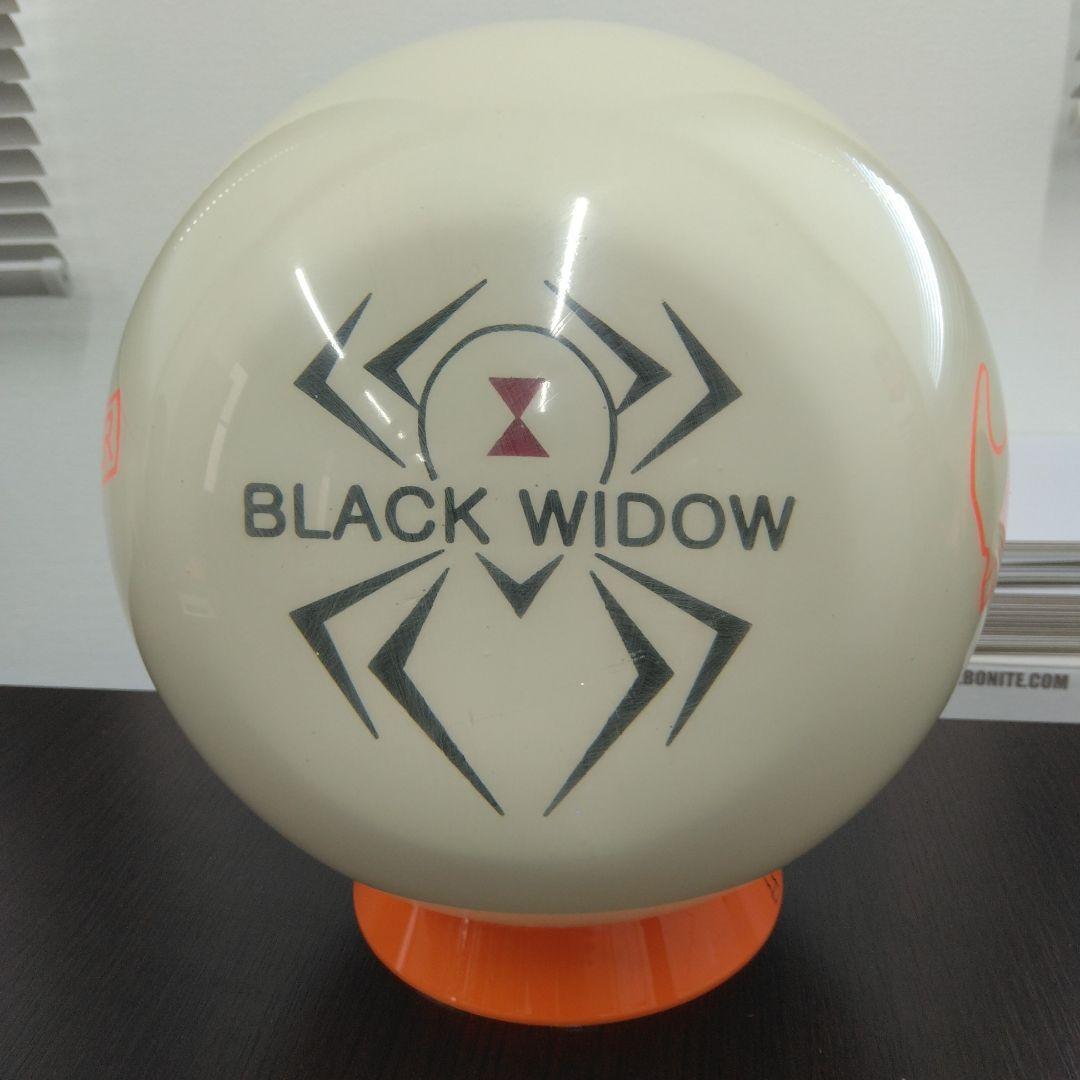 BLACK WIDOW ボウリングボール スペアボール14p3ozです。