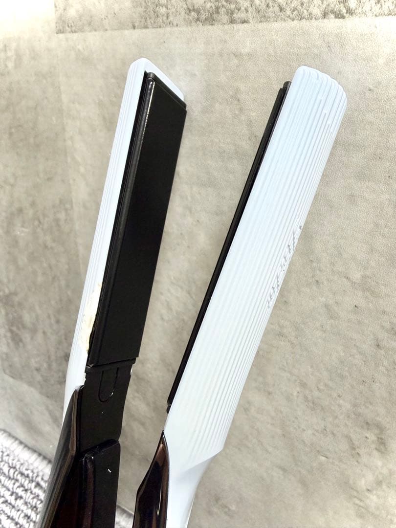 Refa MTG リファ ストレートアイロン リニューアルモデル 2024年製