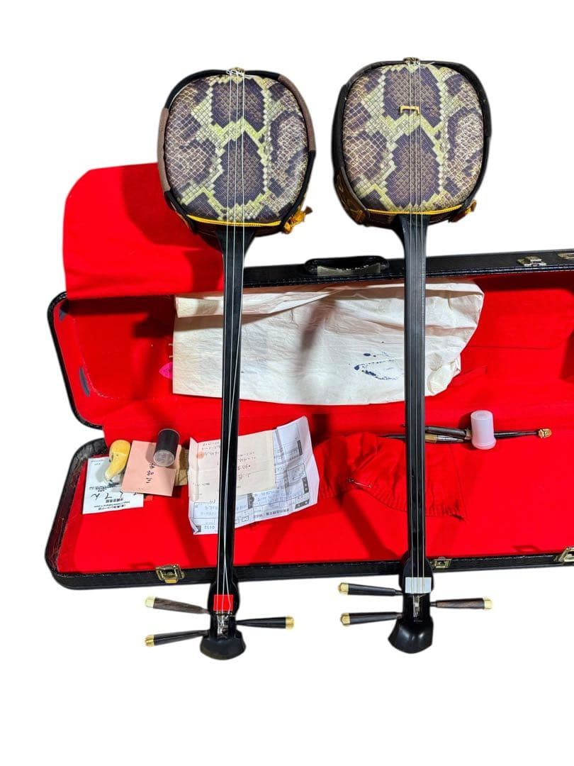 三線 沖縄 40年前　弦楽器 和楽器 民族楽器 琉球 ハードケース付 2本セット