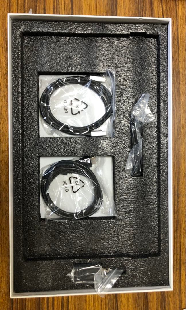 美品 ARZOPA Z1 Series 15.6インチ モバイルモニター