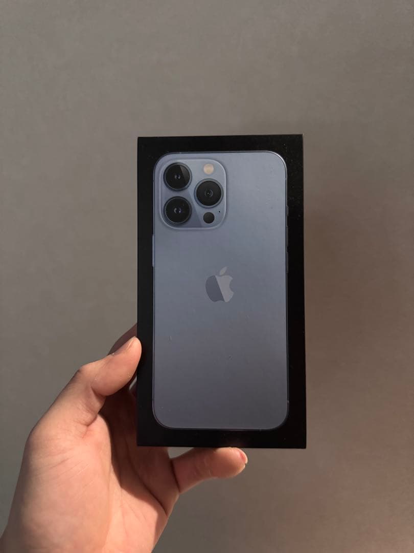 iPhone 13 Pro シエラブルー 256gb 割れあり