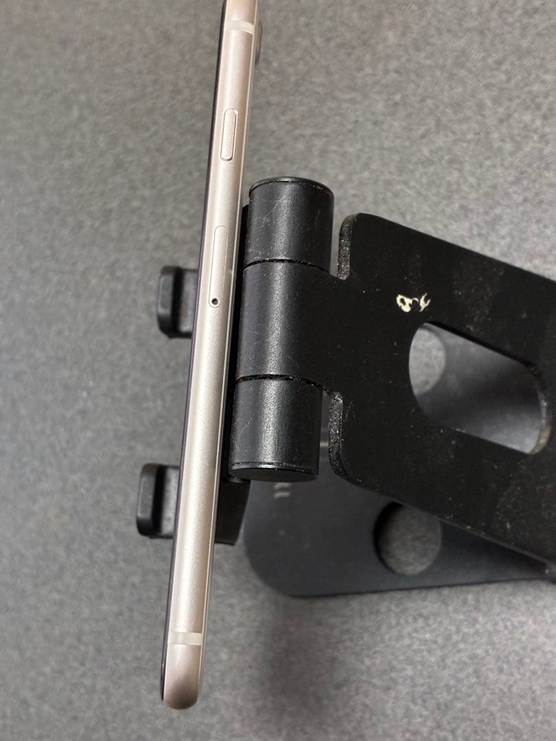 iPhoneSE 第3世代 128GB 白White　simフリー