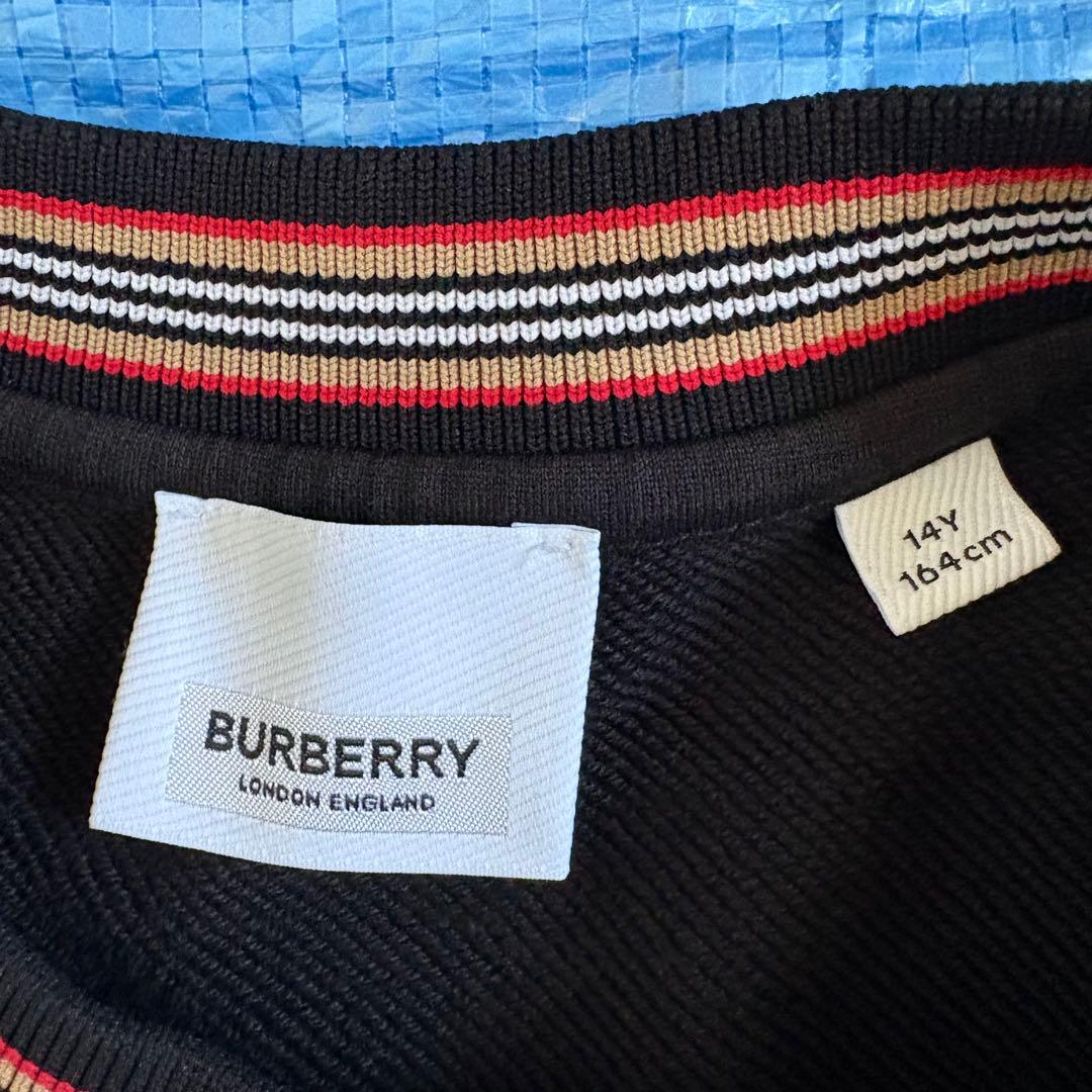 BURBERRY⬛︎スウェット⬛︎トレーナー⬛︎ブラック⬛︎ロゴ⬛︎クリーニング済み