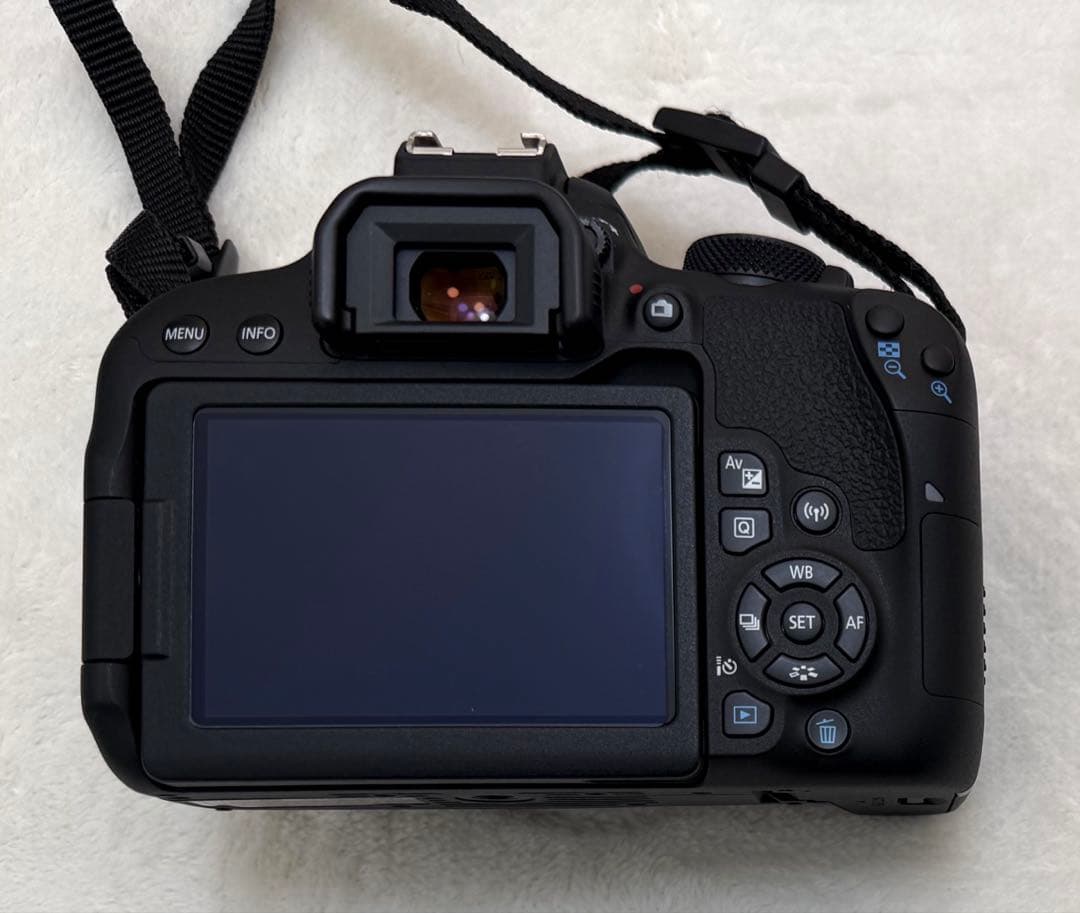 Canon EOS Kiss X9i デジタル　一眼レフ　カメラ