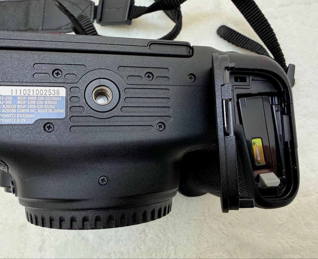 Canon EOS Kiss X9i デジタル　一眼レフ　カメラ