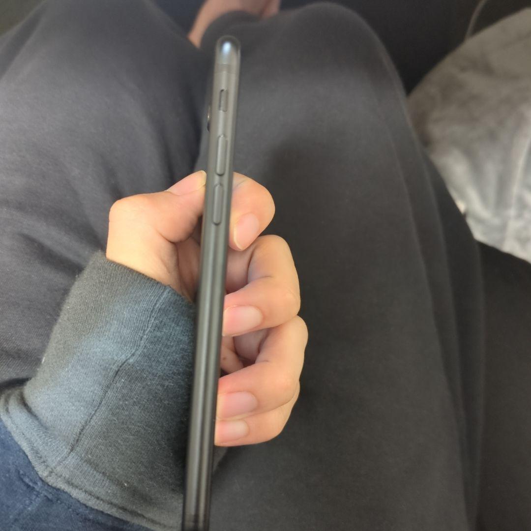 iPhone7 ブラック 128gb