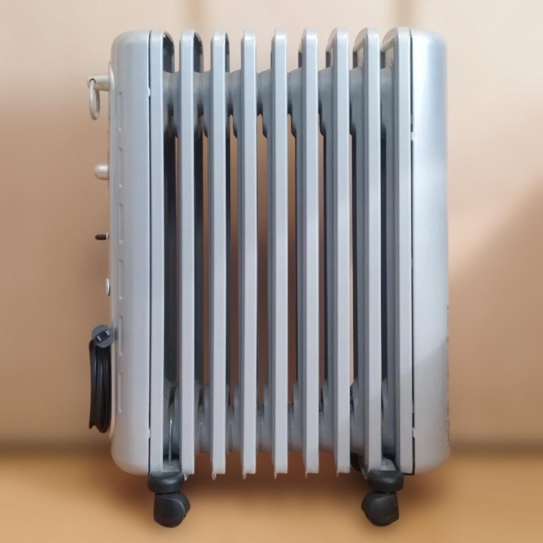 レトロデザイン デロンギ オイルヒーター R910912CF