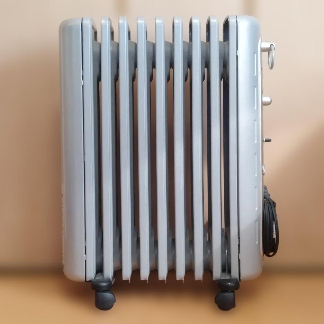 レトロデザイン デロンギ オイルヒーター R910912CF