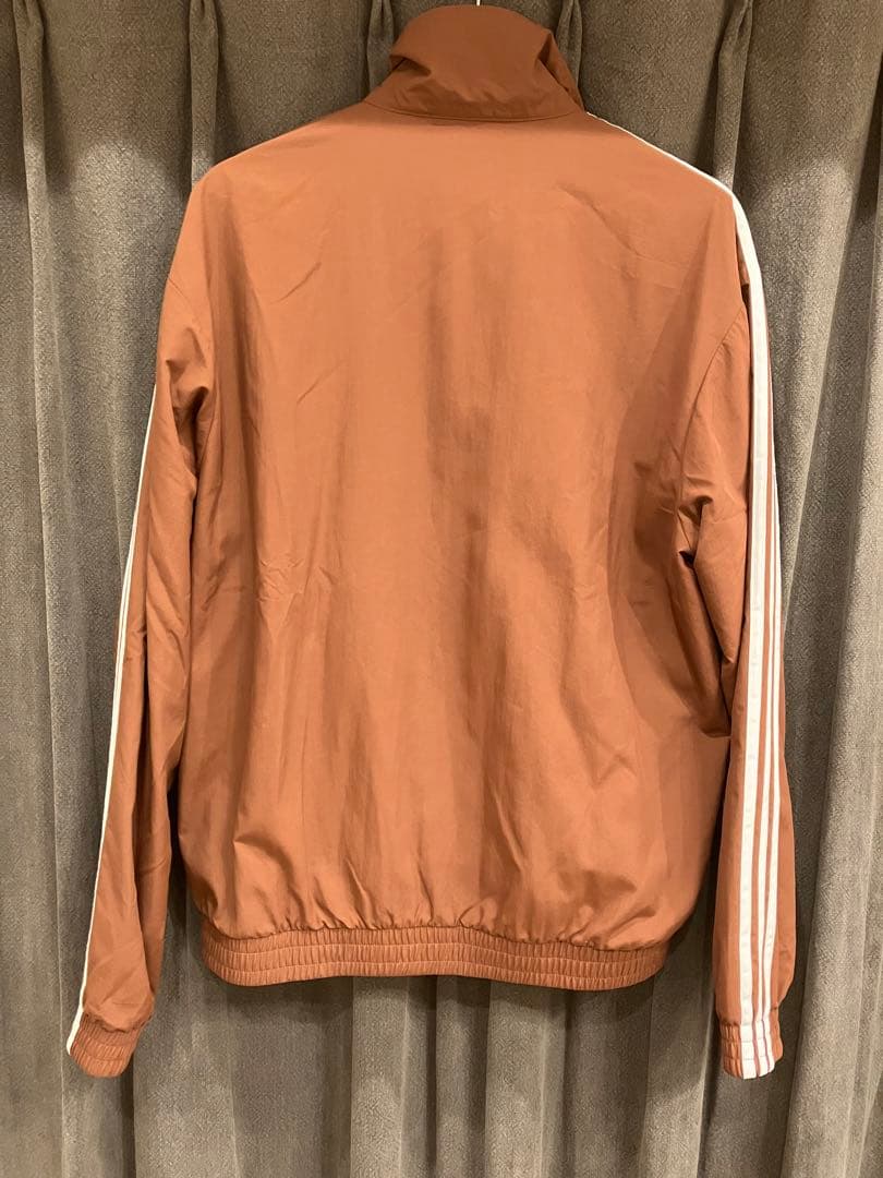 adidas トラックジャケット ブラウン