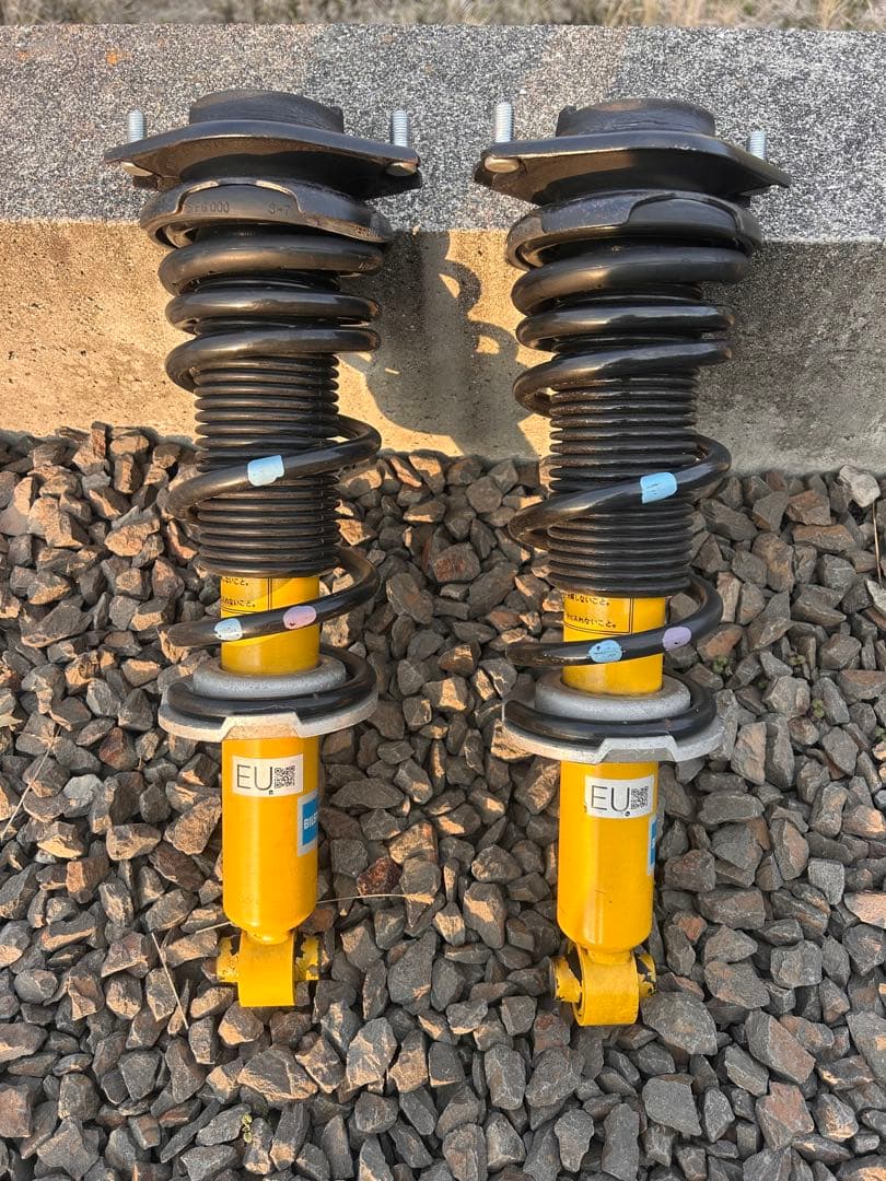 SUBARU ＷＲＸ　ＳＴＩ　純正ビルシュタイン　サスペンション
