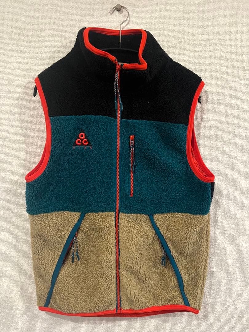 NIKE ACG フリースベスト