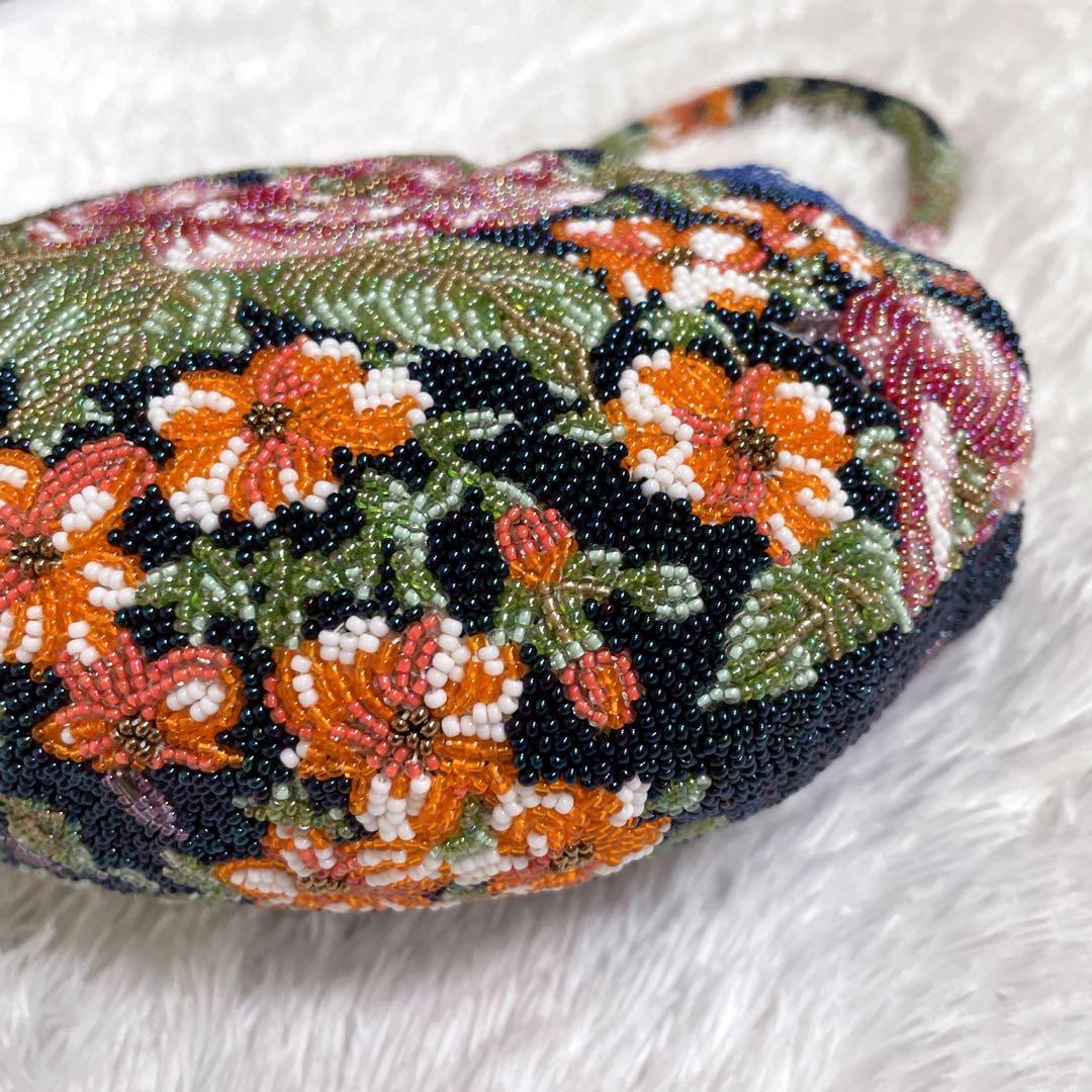 【美品】ビーズバッグ　手刺繍　総柄　花柄　総ビーズバッグ　和装　がま口 手鏡付き