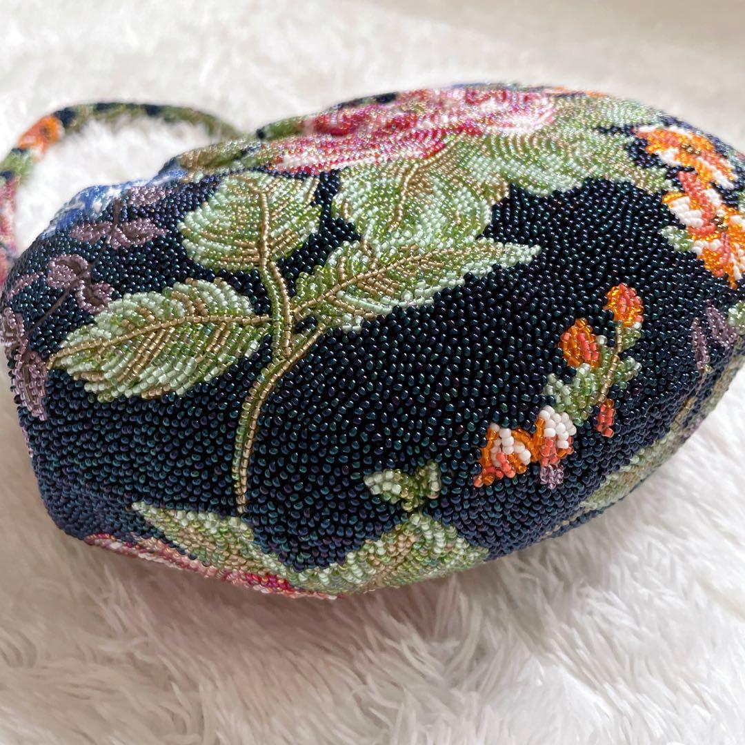 【美品】ビーズバッグ　手刺繍　総柄　花柄　総ビーズバッグ　和装　がま口 手鏡付き