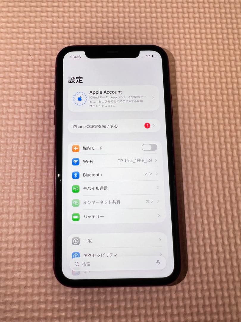 AU iPhone11 64GB レッド 新品充電ケーブル付属品