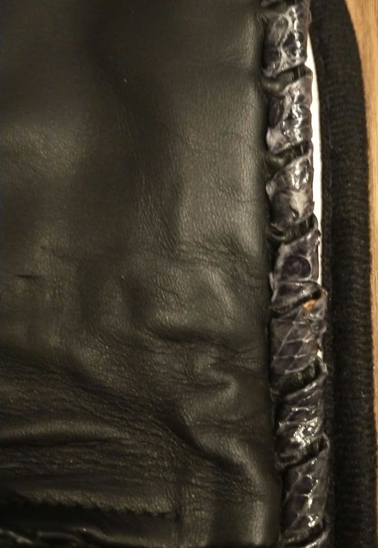 BOTTEGA VENETAボッテガヴェネタ パイソン クラッチバッグ