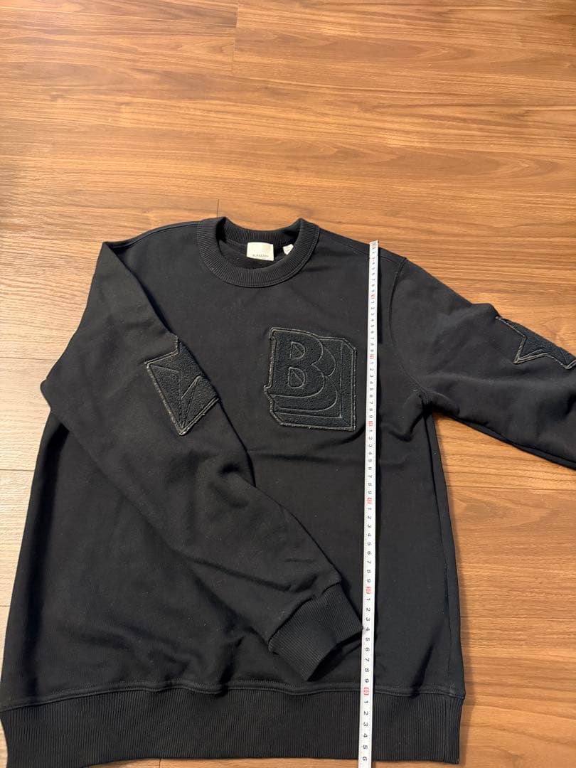 バーバリートップス