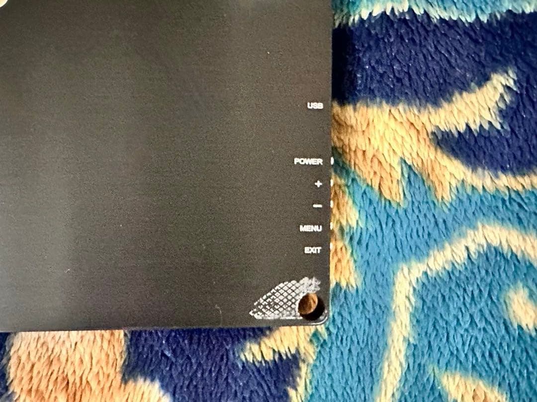 動作確認程度モバイルモニターEVICIV15.6型【4K IPS液晶】