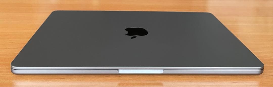 MacBook Air 13インチ M2 スペースグレイ 512GB