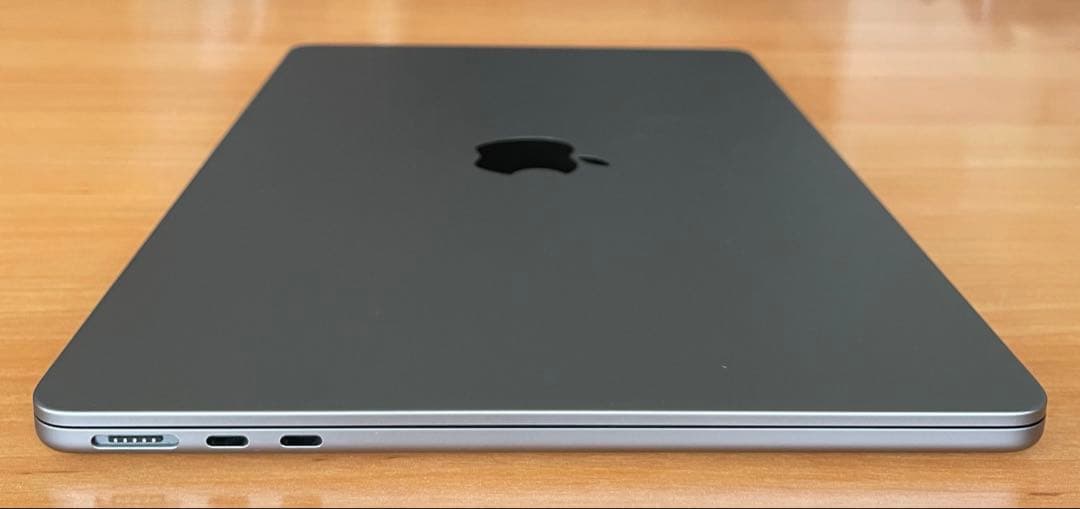 MacBook Air 13インチ M2 スペースグレイ 512GB