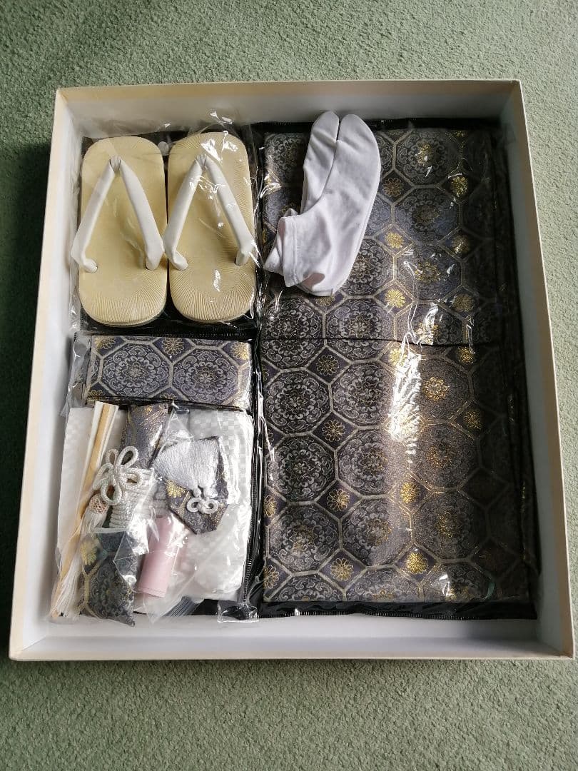 七五三　薄紫色の羽織袴一式　着付CD付　キッズ　男の子　110