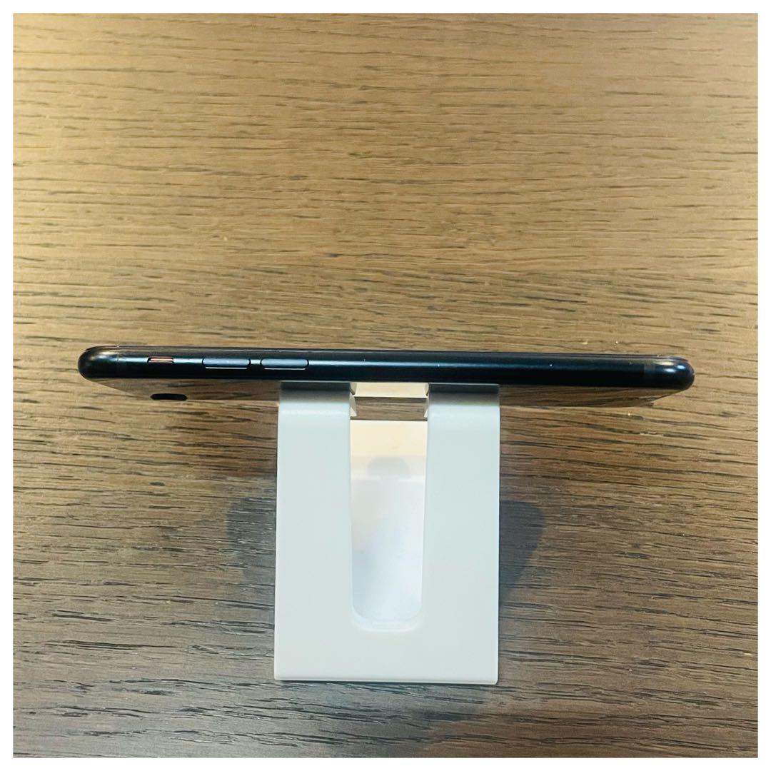 iPhoneSE3 本体 ブラック 64GB SIMフリー 美品 大人気