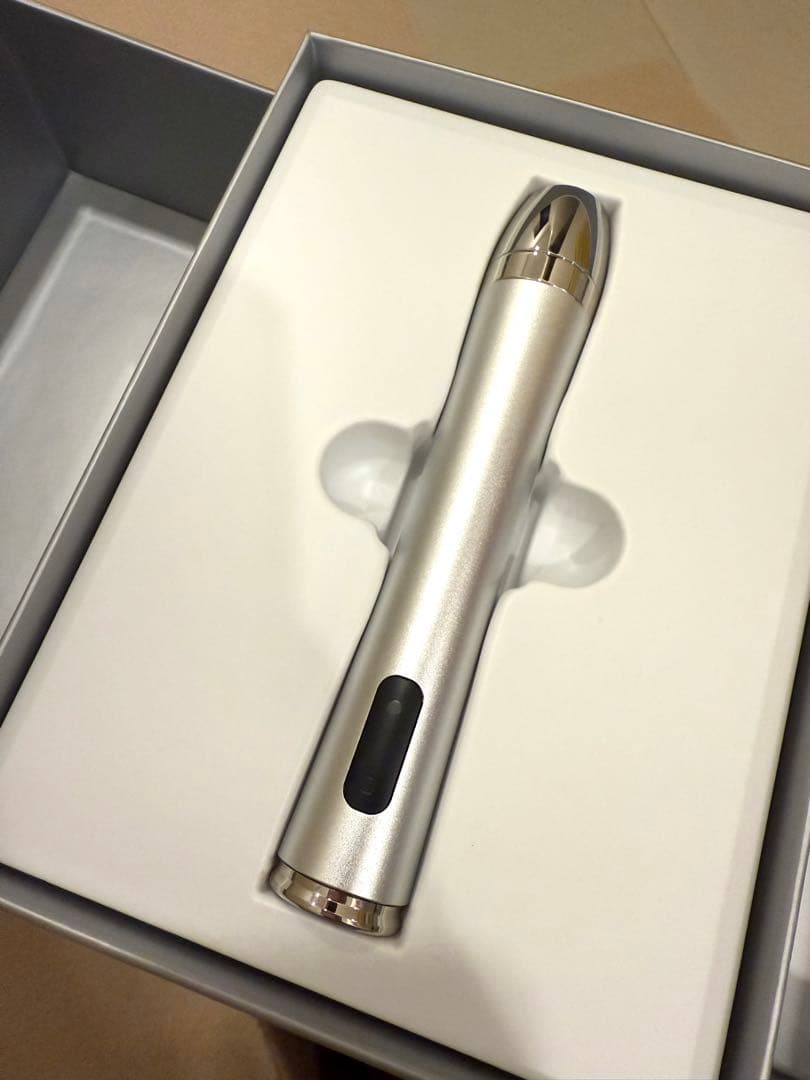 【新品未使用】Glow.M BOOSTER SONIC美顔器【美品】ジェル付き