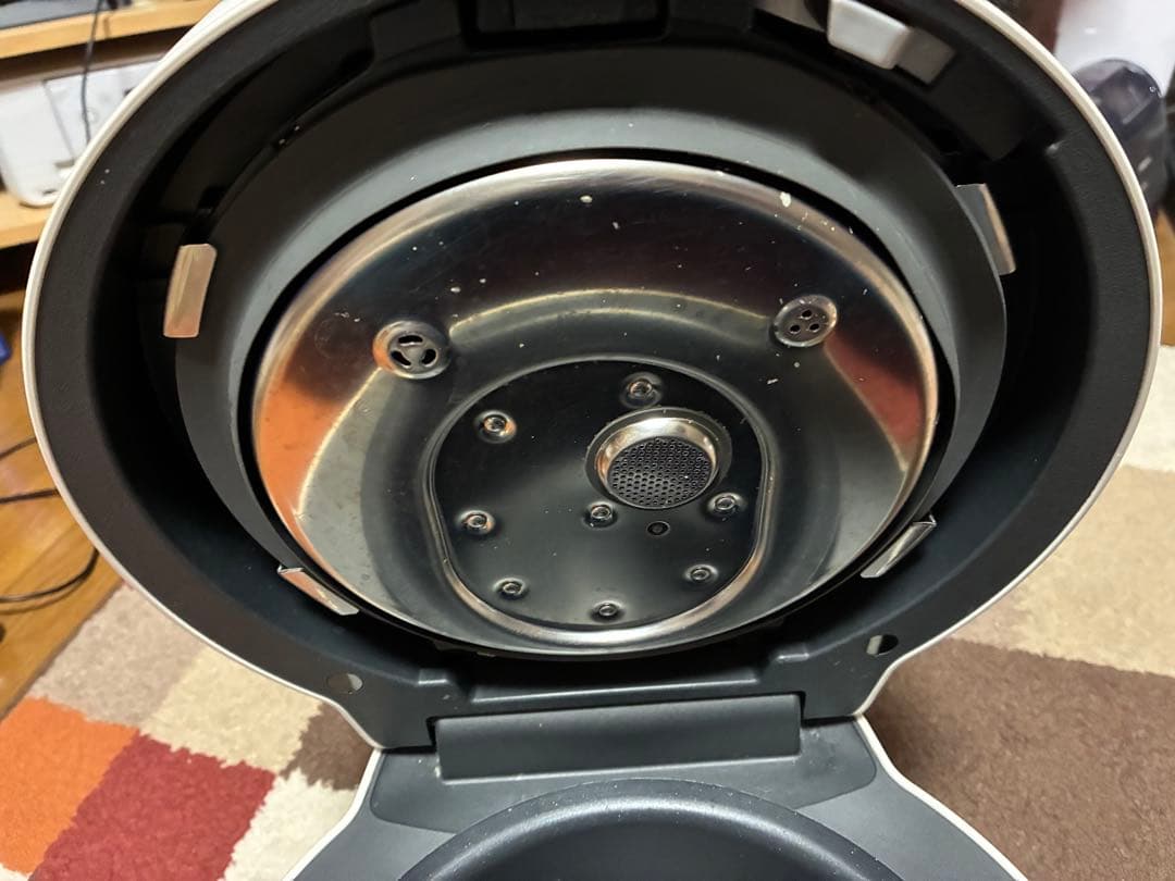 【ジャンク品】2023年製 ビストロ 可変圧力IH炊飯器 SR-V10BA