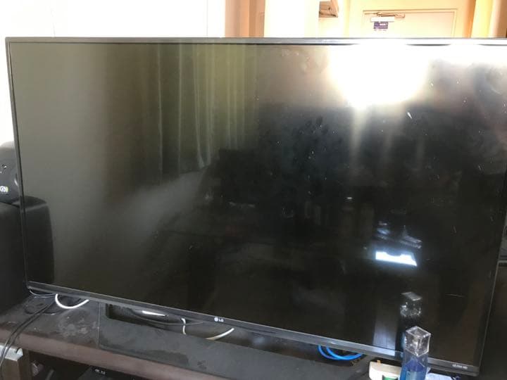 49型　LED. LG 49UF7710