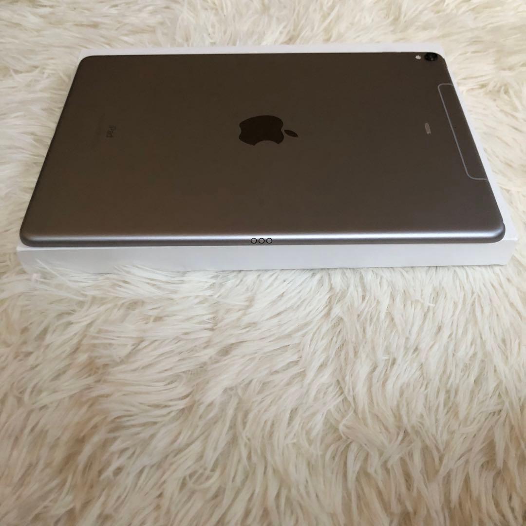 【完動品】iPad Pro 10.5 256GB SIMフリー【すぐ発送】