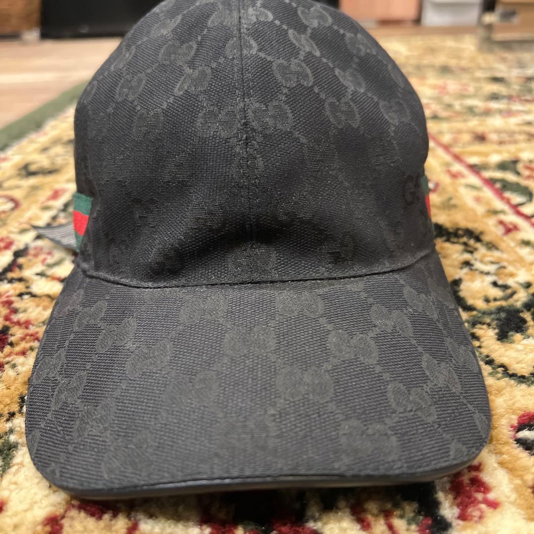 Gucci ブラックキャップ GGパターン