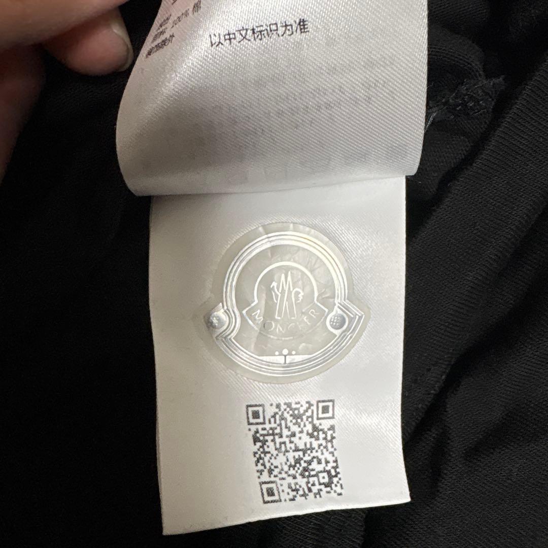 MONCLER ブラック 長袖Tシャツ