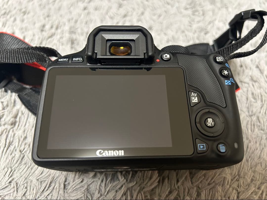 Canon EOS Kiss X7 ダブルズームキット