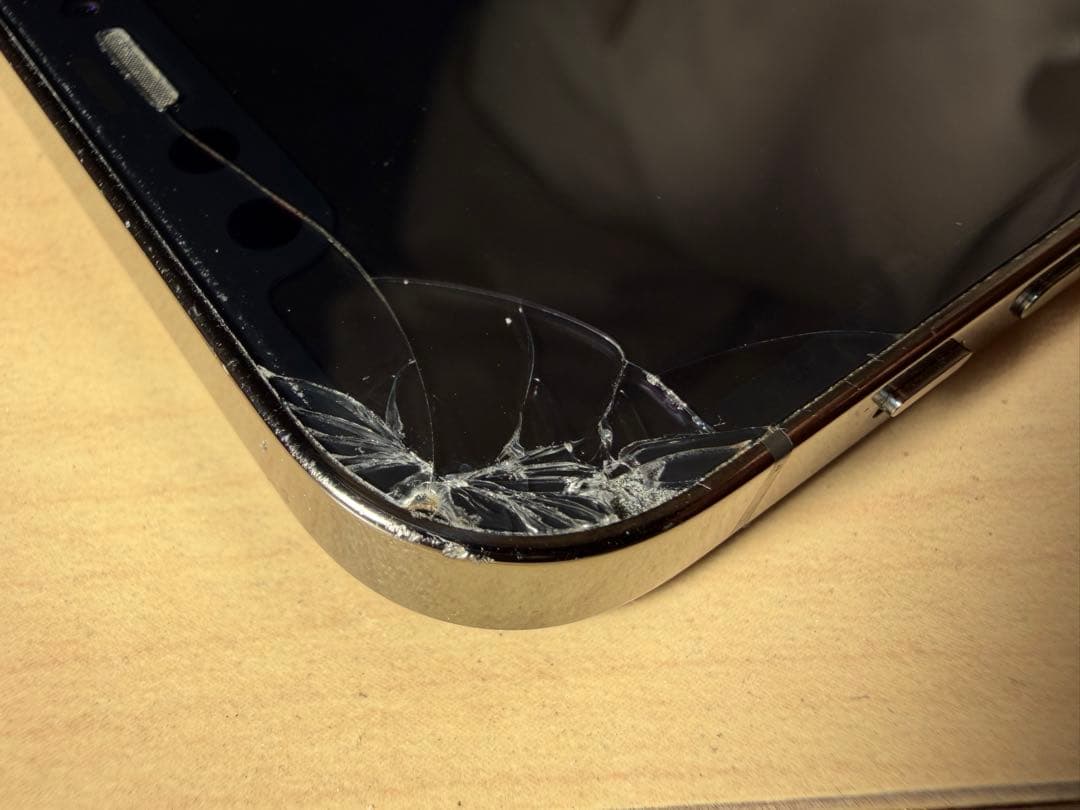 iphone12 pro ※画面割れています