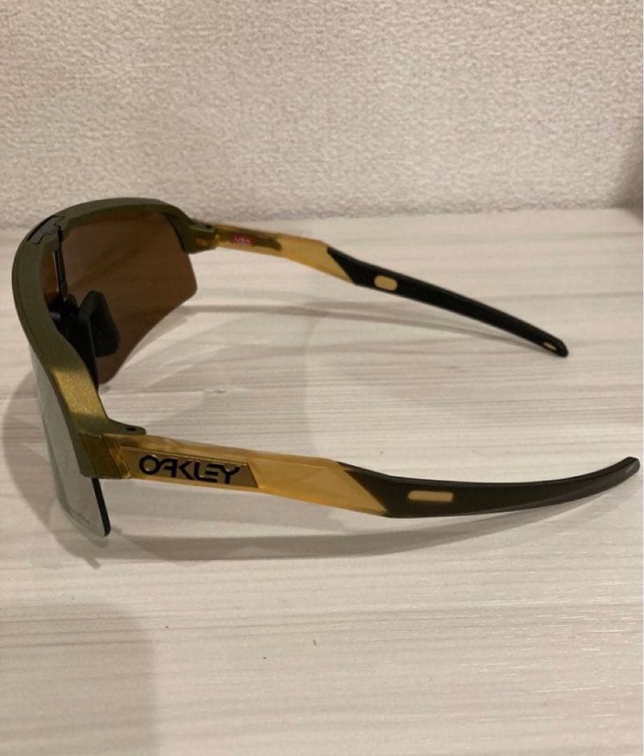 オークリー スートロライトスイープ(未使用品)