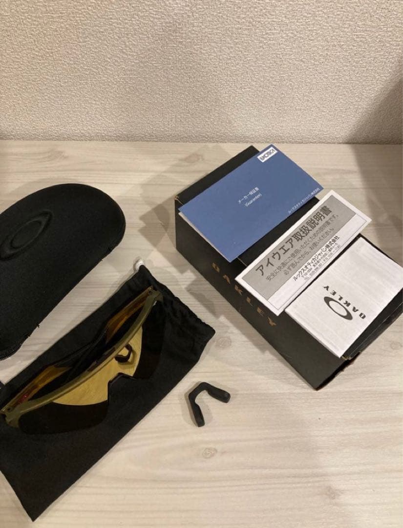 オークリー スートロライトスイープ(未使用品)