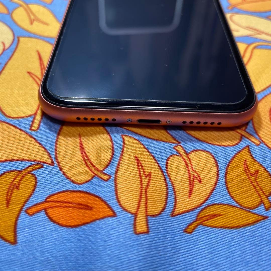 iPhone XR 64GB SIMロックなし