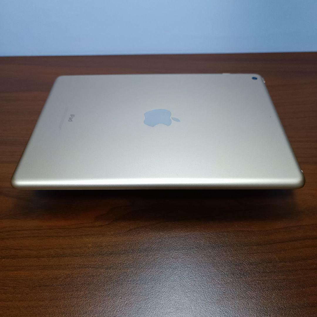 (美品) iPad 9.7 第5世代 WiFi 128GB キーボード付き