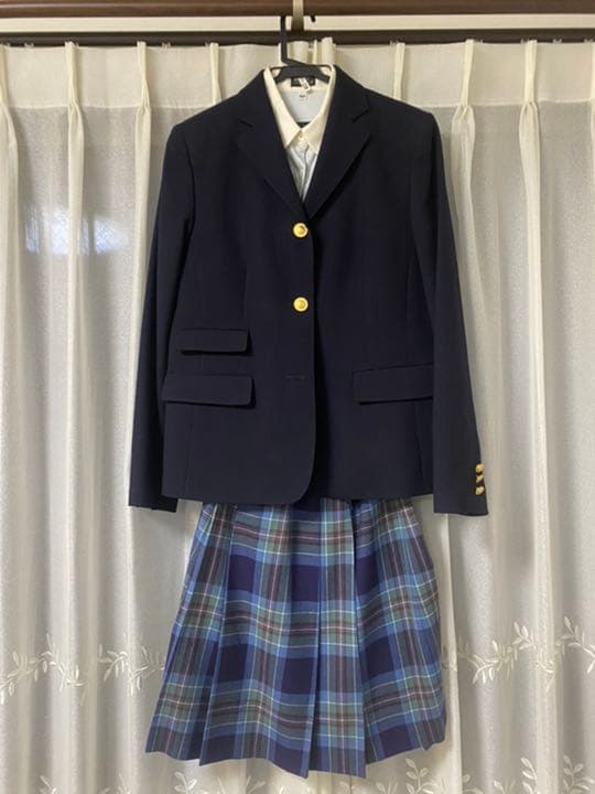 卒業式に女児スコッチハウススーツ（クリーニング済）