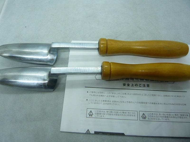 25日まで値引き中 美品　タキイ電化鏝　和裁コテ　和裁こて　タキイ製　鏝２本付