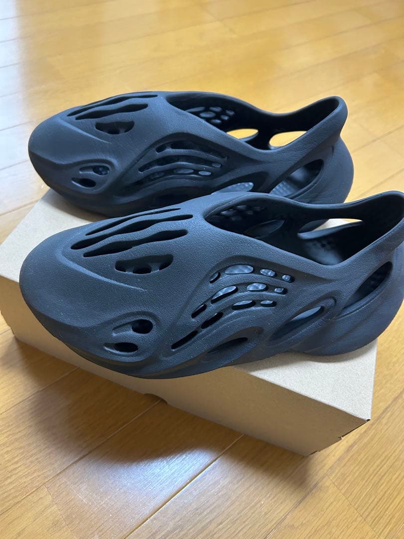 靴 adidas YEEZY Foam Runner \"Onyx\" 26.5