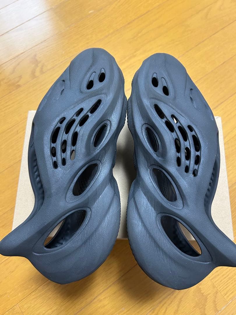 靴 adidas YEEZY Foam Runner \"Onyx\" 26.5