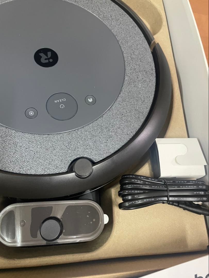 ❷未使用 ルンバi3 Robot ロボット掃除機ブラック 通電確認済み