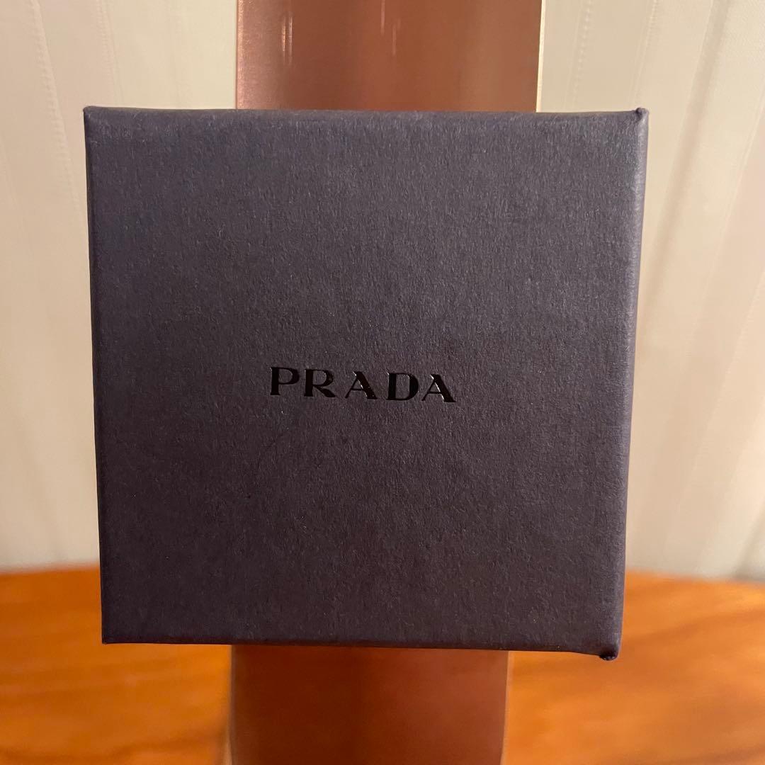 ✨美品✨【ハイブランド】PRADA（プラダ）真鍮製 ラビットモチーフ チャーム