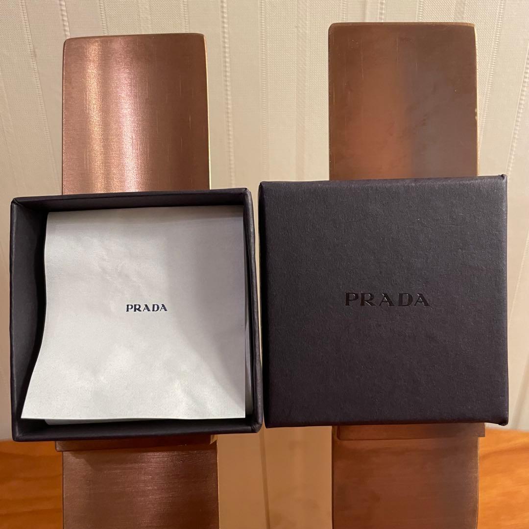 ✨美品✨【ハイブランド】PRADA（プラダ）真鍮製 ラビットモチーフ チャーム