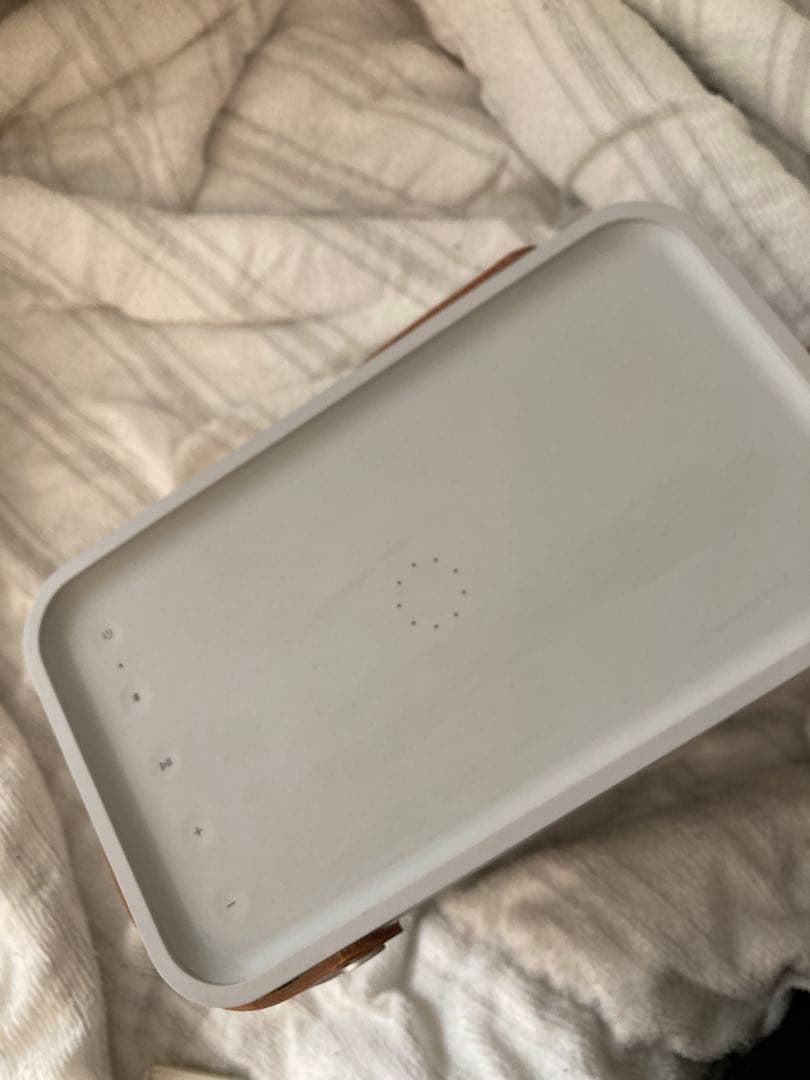 T*t様 Bang & Olufsen ワイヤレススピーカー　BEOLIT20