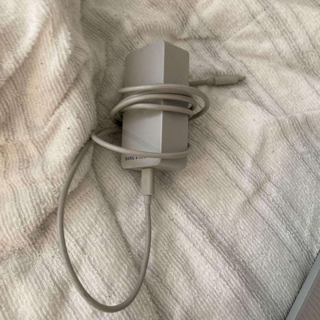 T*t様 Bang & Olufsen ワイヤレススピーカー　BEOLIT20