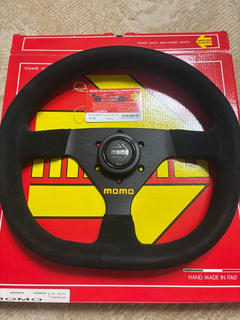 momo momoステアリング　モデル88 Ｍ－６６　ブラックスエード　未使用