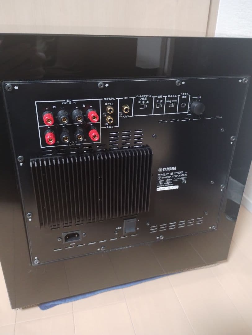 美品 YAMAHA NS-SW1000 弩級サブウーハー　ピアノブラック！
